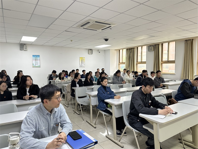 2ea8c97aefd349e48a9cca0bfdd7bb17.jpg 学生党支部1.jpg